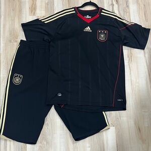 Adidas Men’s Soccer Jersey and Shorts Germany Away World Cup Black Gold Large